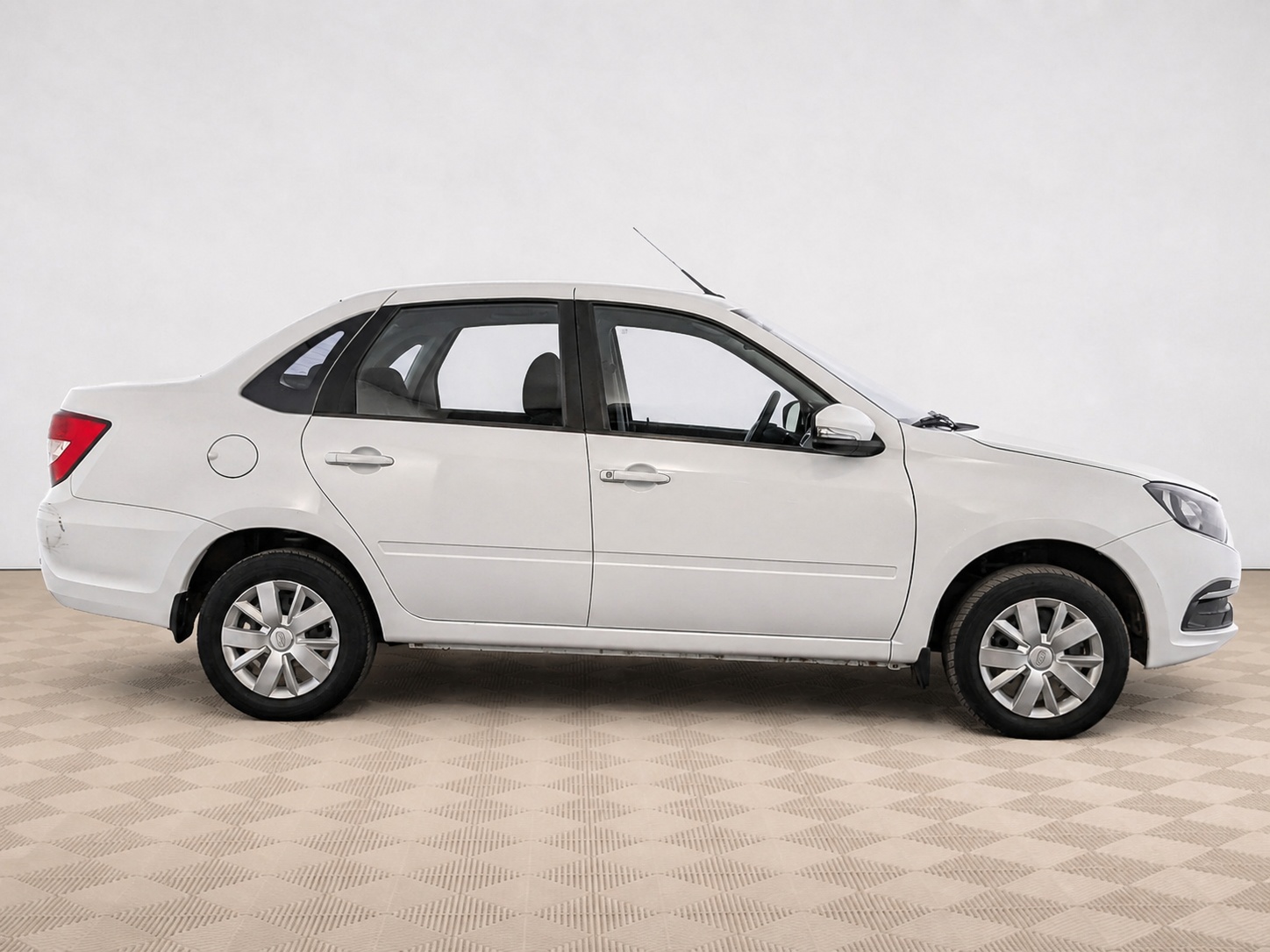 LADA (ВАЗ) - Lada Granta, 2023