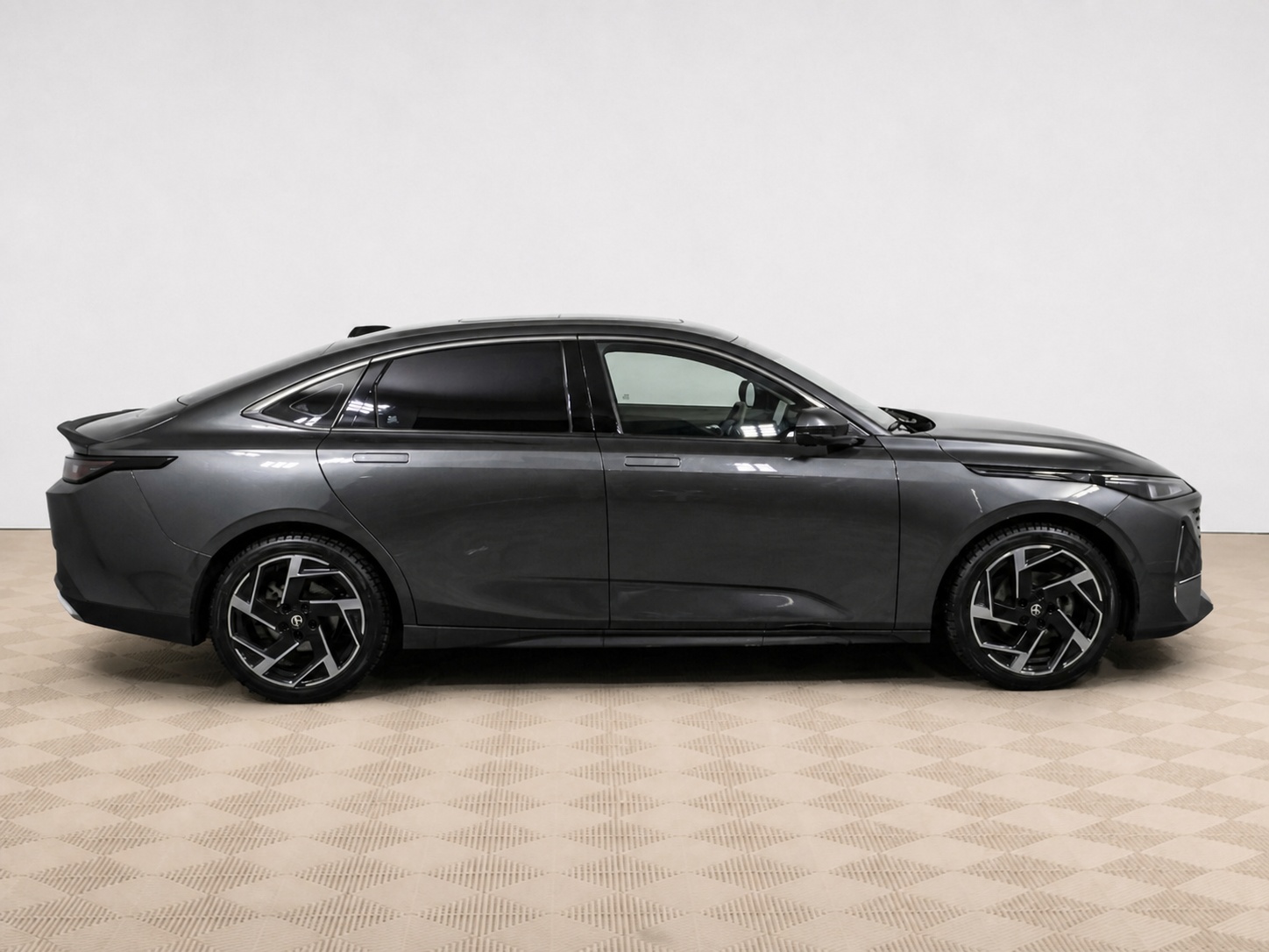Changan - Changan Lamore, 2023