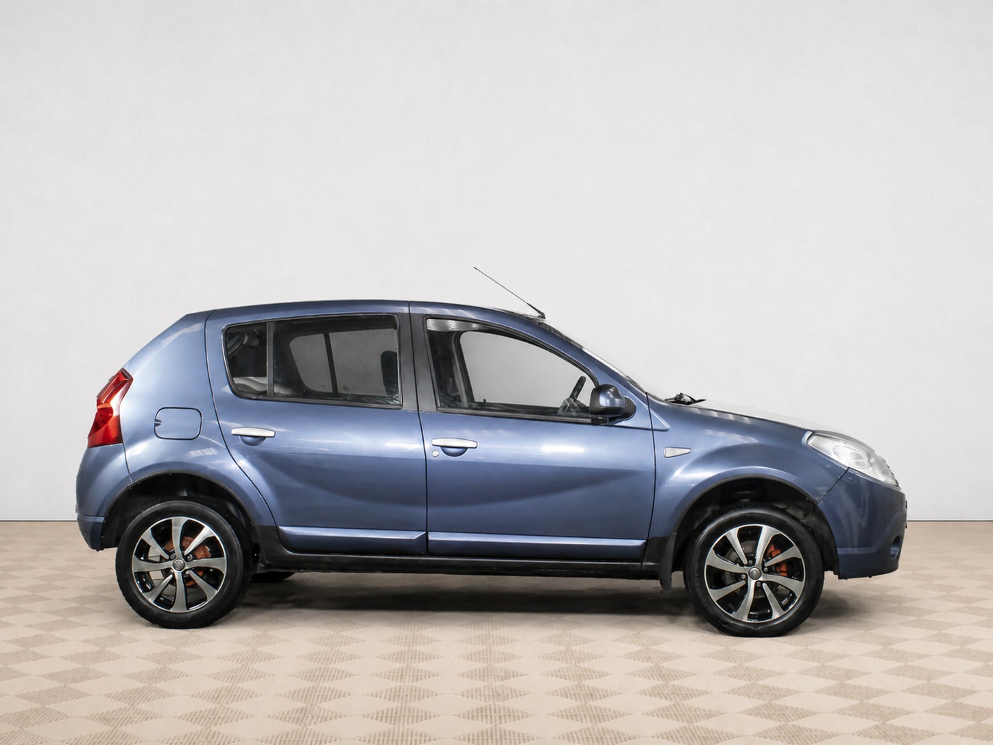 Renault - Renault Sandero I, 2011