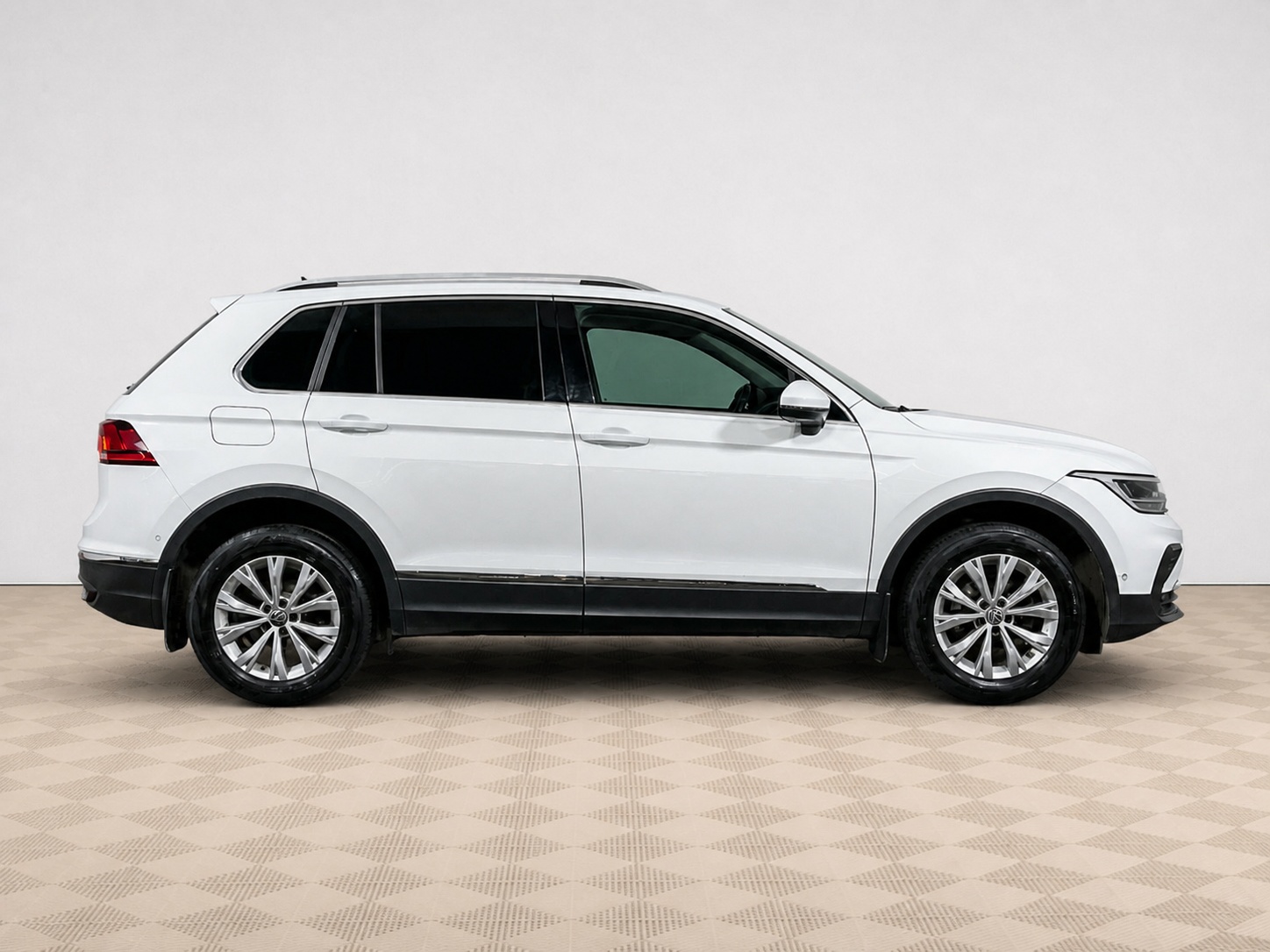 Volkswagen - Volkswagen Tiguan II Рестайлинг, 2021
