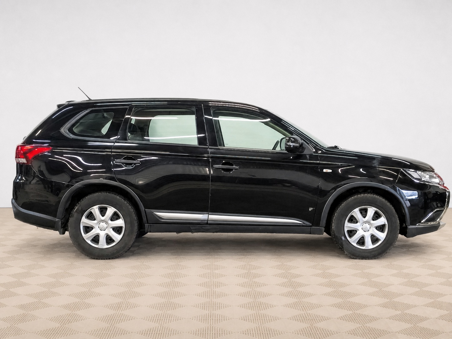 Mitsubishi - Mitsubishi Outlander, 2016