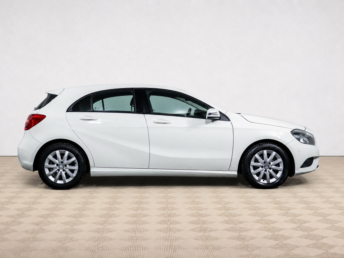 Mercedes-Benz - Mercedes-Benz A-Класс 180 III (W176), 2014