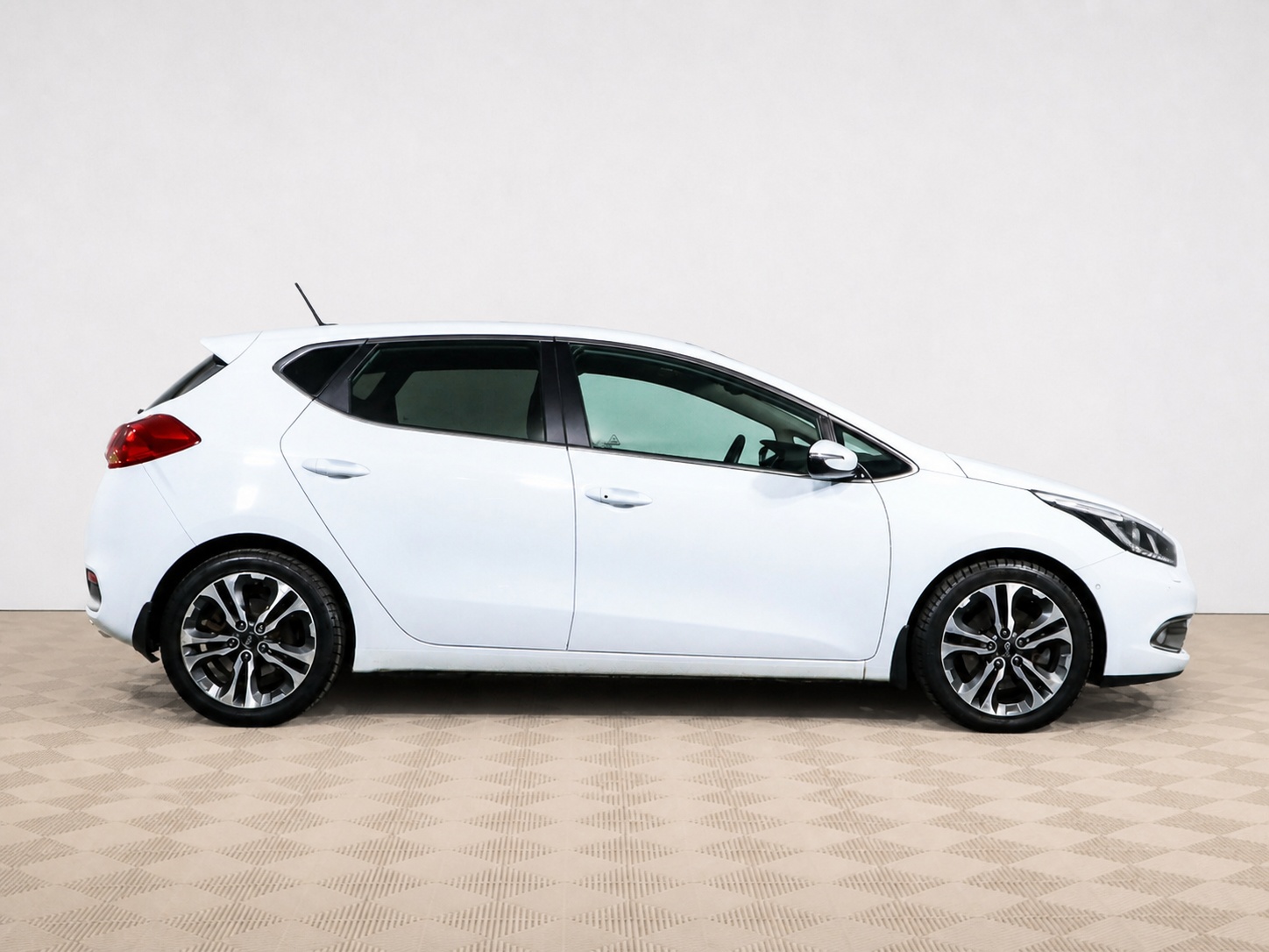 Kia - Kia Ceed II, 2013