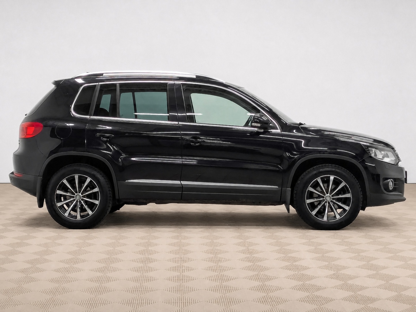 Volkswagen - Volkswagen Tiguan, 2013