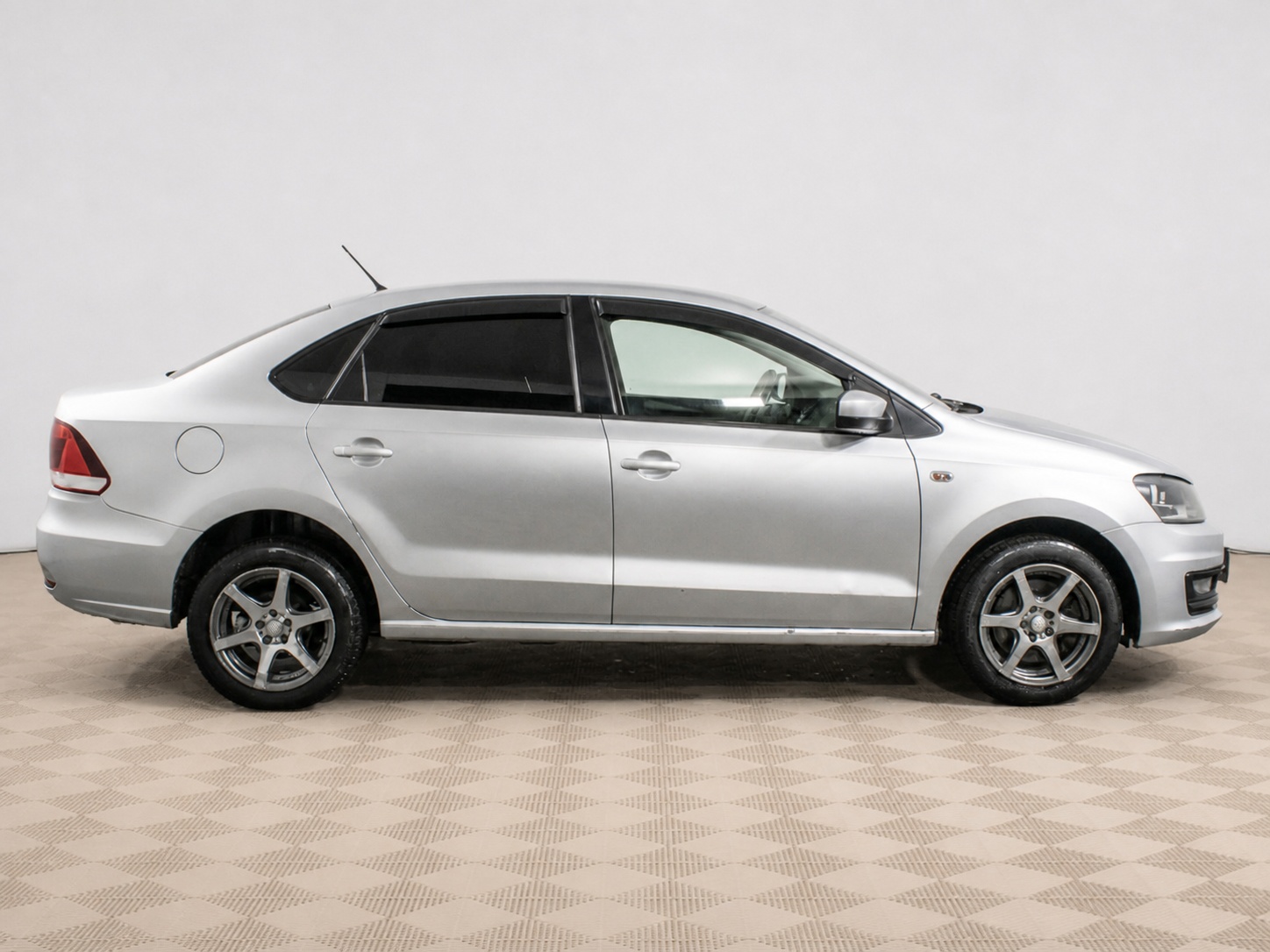 Volkswagen - Volkswagen Polo V Рестайлинг, 2016