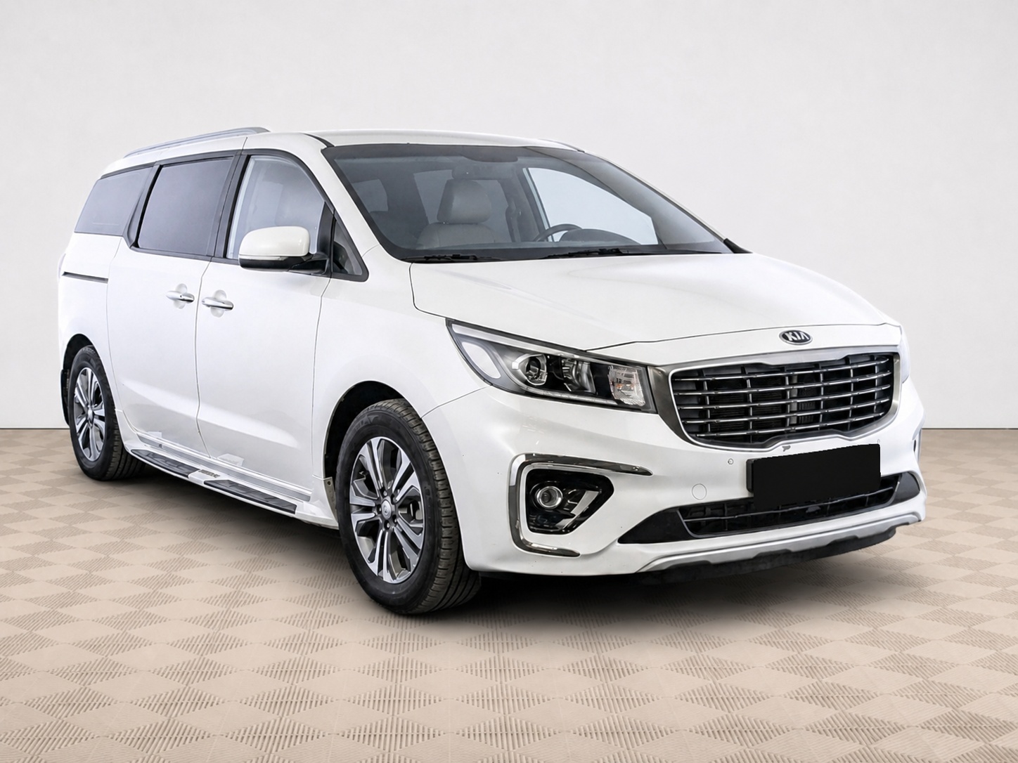 Kia - Kia Carnival III, 2019