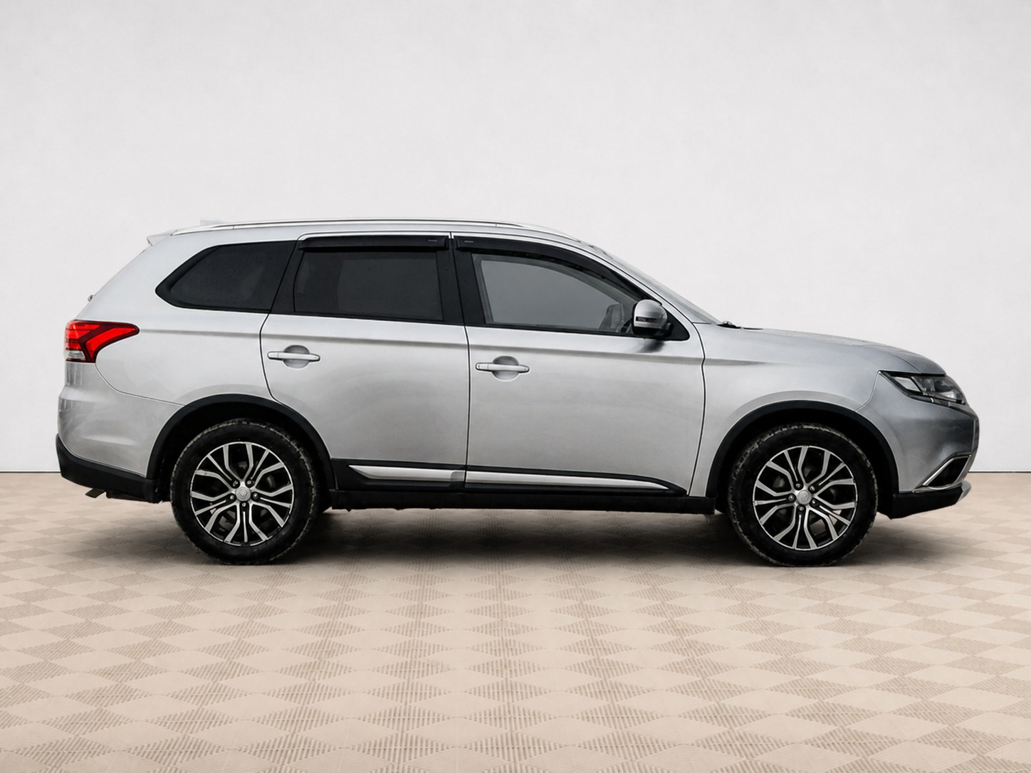 Mitsubishi - Mitsubishi Outlander III Рестайлинг 2, 2018