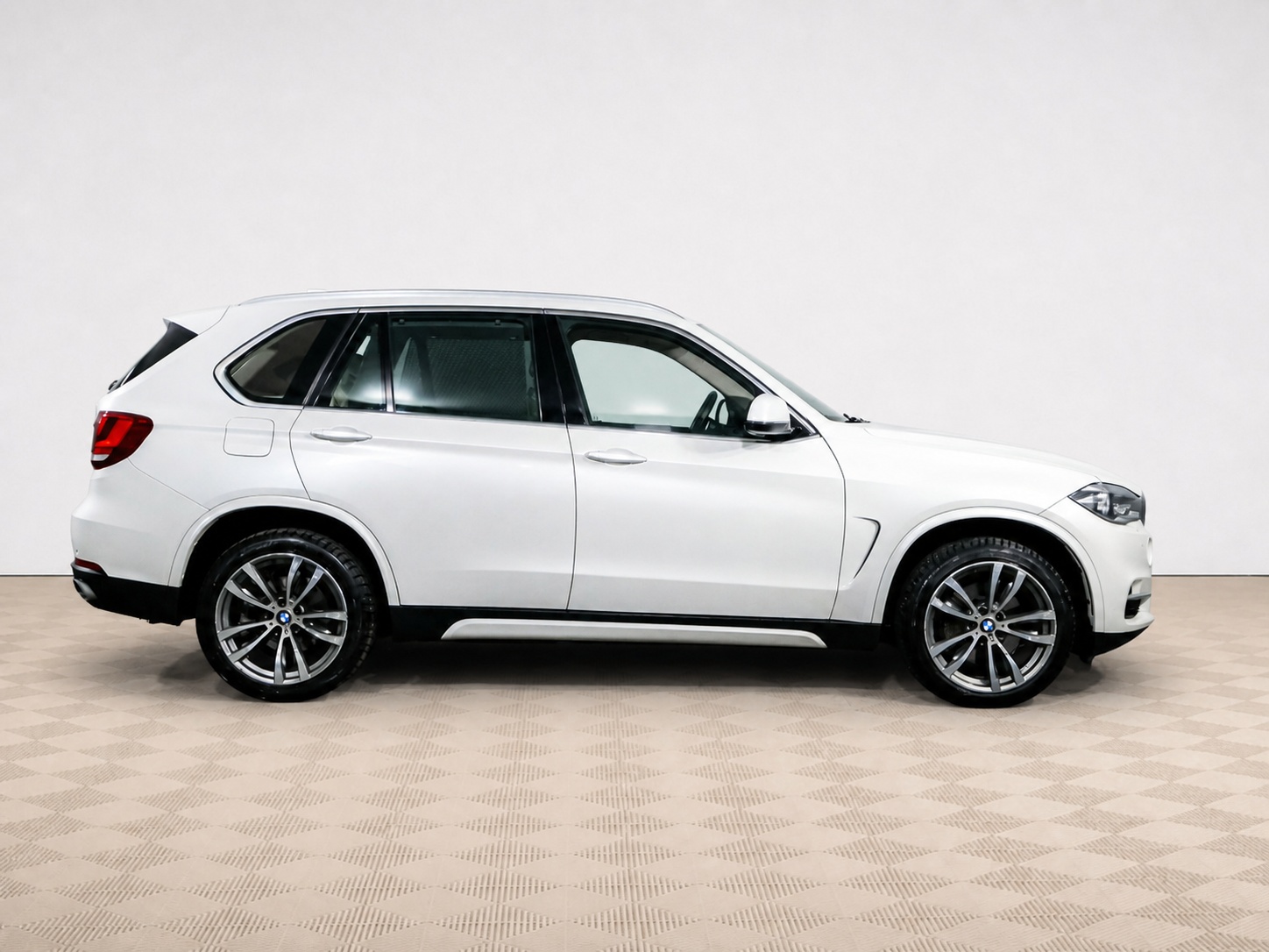 BMW - BMW X5 50i III (F15), 2014