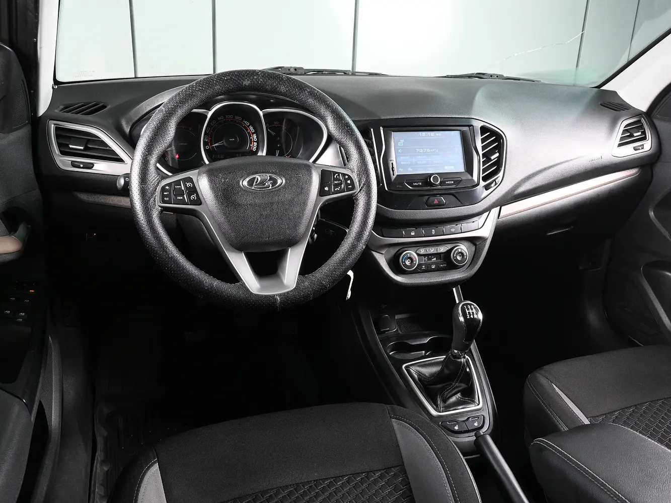 LADA (ВАЗ) - LADA (ВАЗ) Vesta SW I, 2017 г.