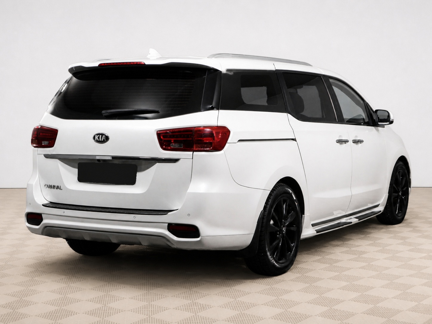 Kia - Kia Carnival III, 2018