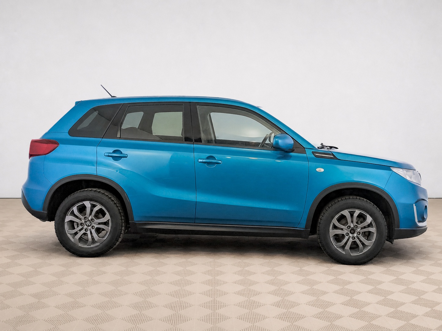 Suzuki - Suzuki Vitara, 2019