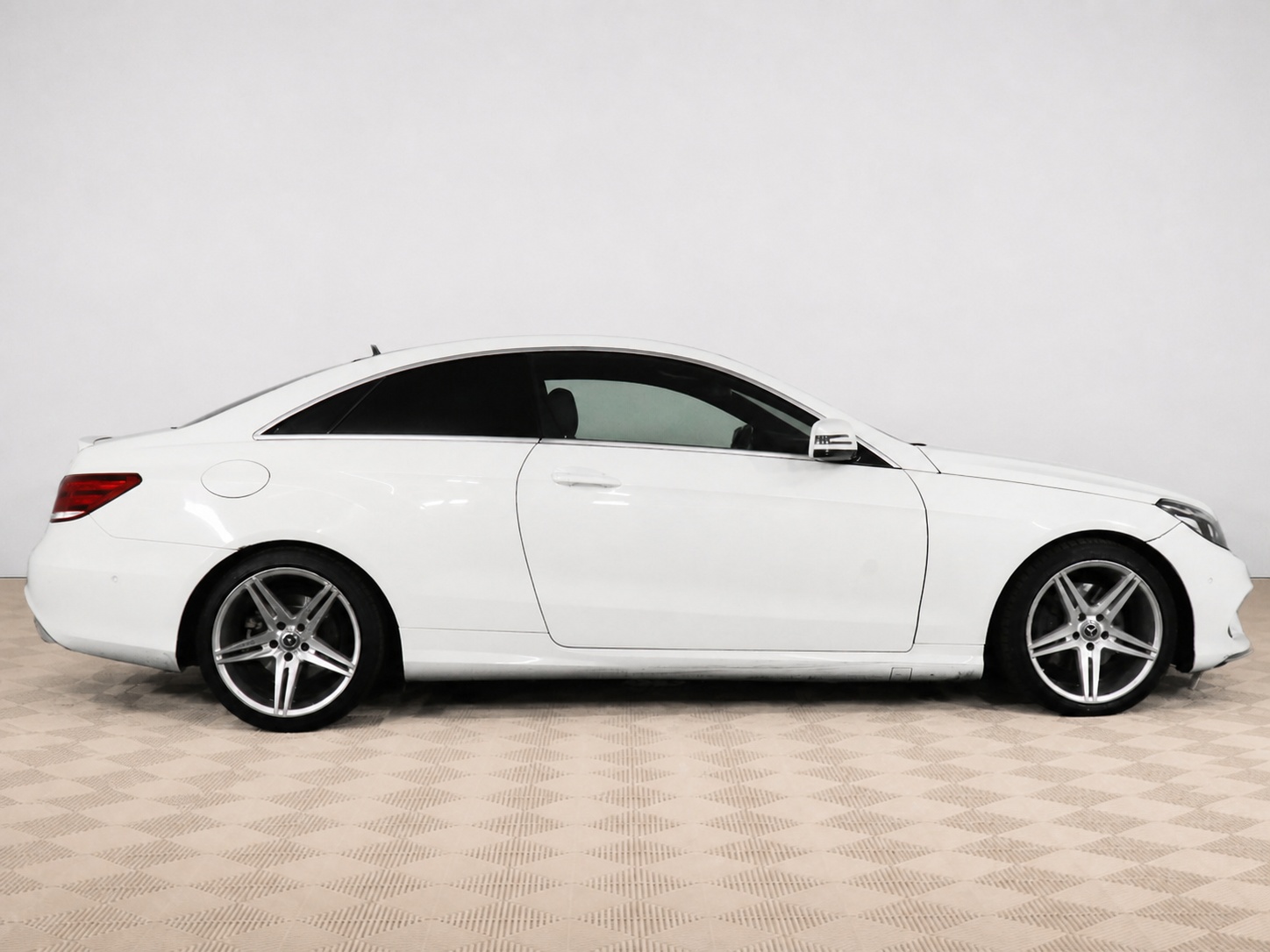 Mercedes-Benz - Mercedes-Benz E-Класс 200 IV (W212, S212, C207) Рестайлинг, 2013