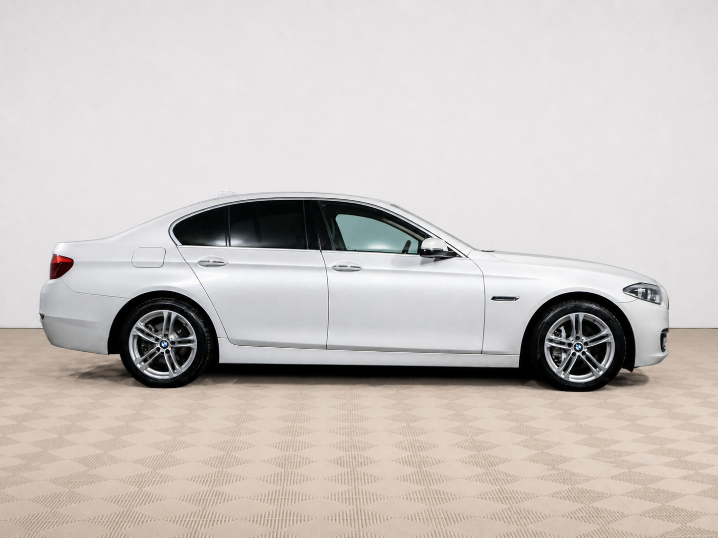 BMW - BMW 5 серии 530d xDrive VI (F10/F11/F07) Рестайлинг, 2015