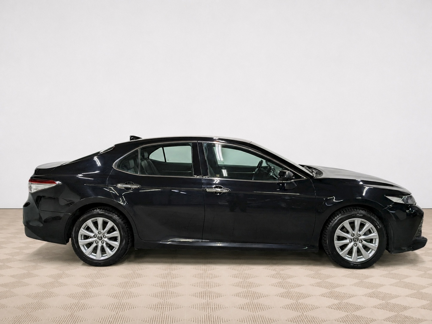 Toyota - Toyota Camry, 2019