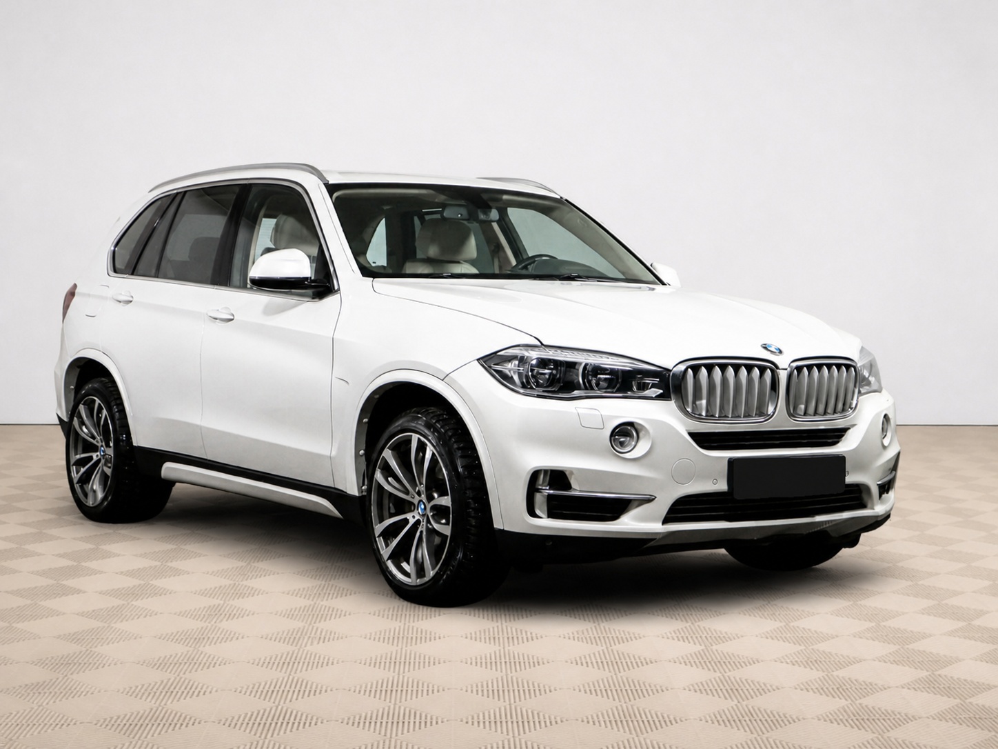 BMW - BMW X5 50i III (F15), 2014