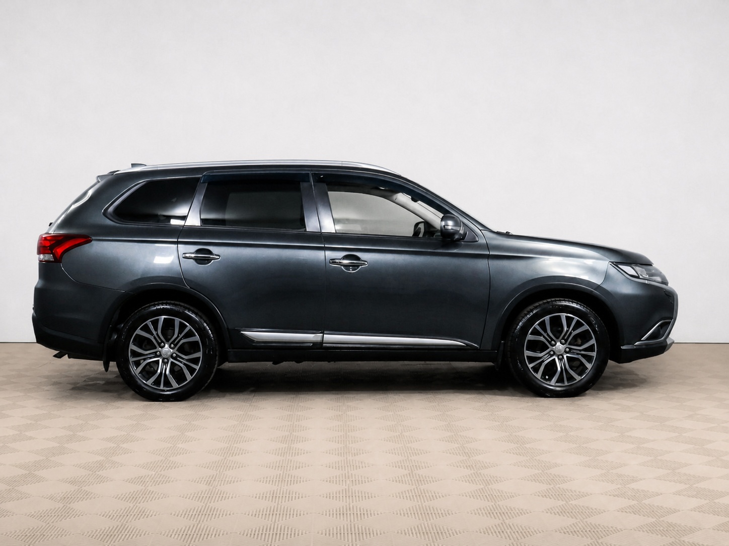 Mitsubishi - Mitsubishi Outlander III Рестайлинг 2, 2018