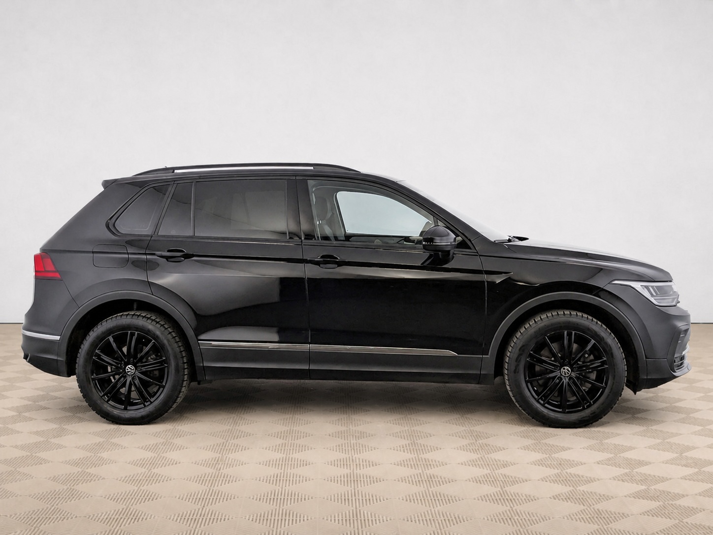 Volkswagen - Volkswagen Tiguan II Рестайлинг, 2021