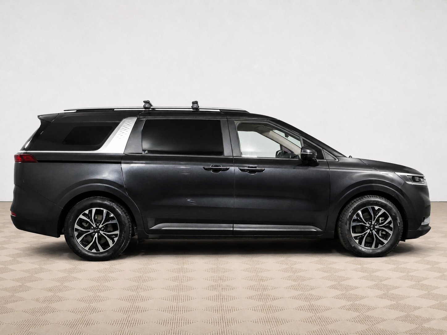 Kia - Kia Carnival IV, 2020