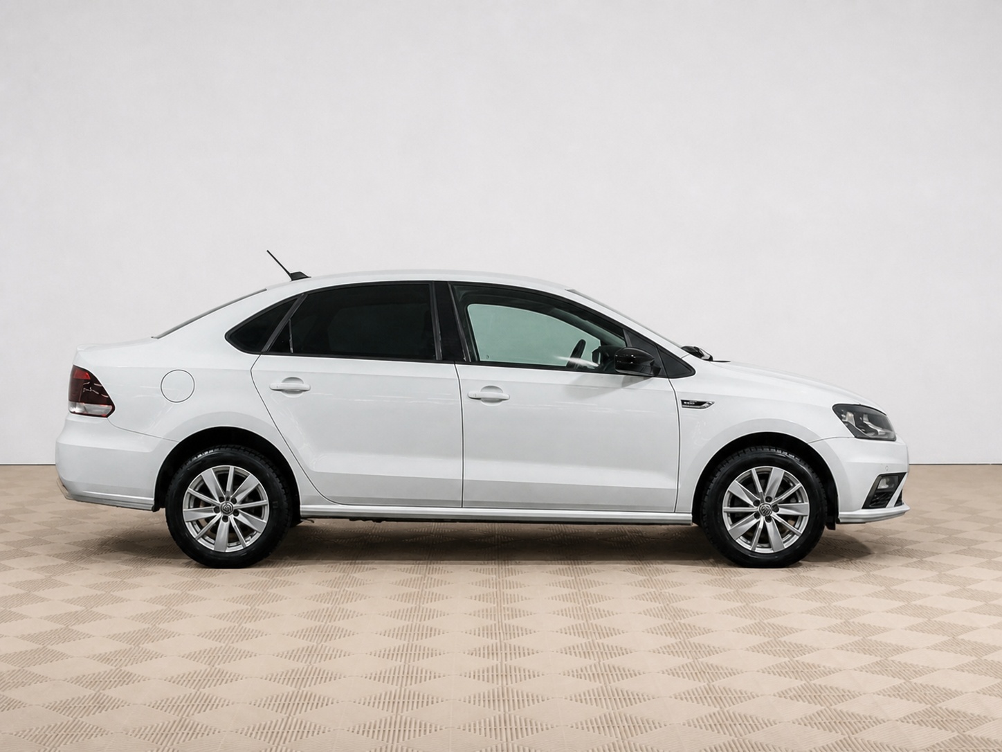Volkswagen - Volkswagen Polo V Рестайлинг, 2017