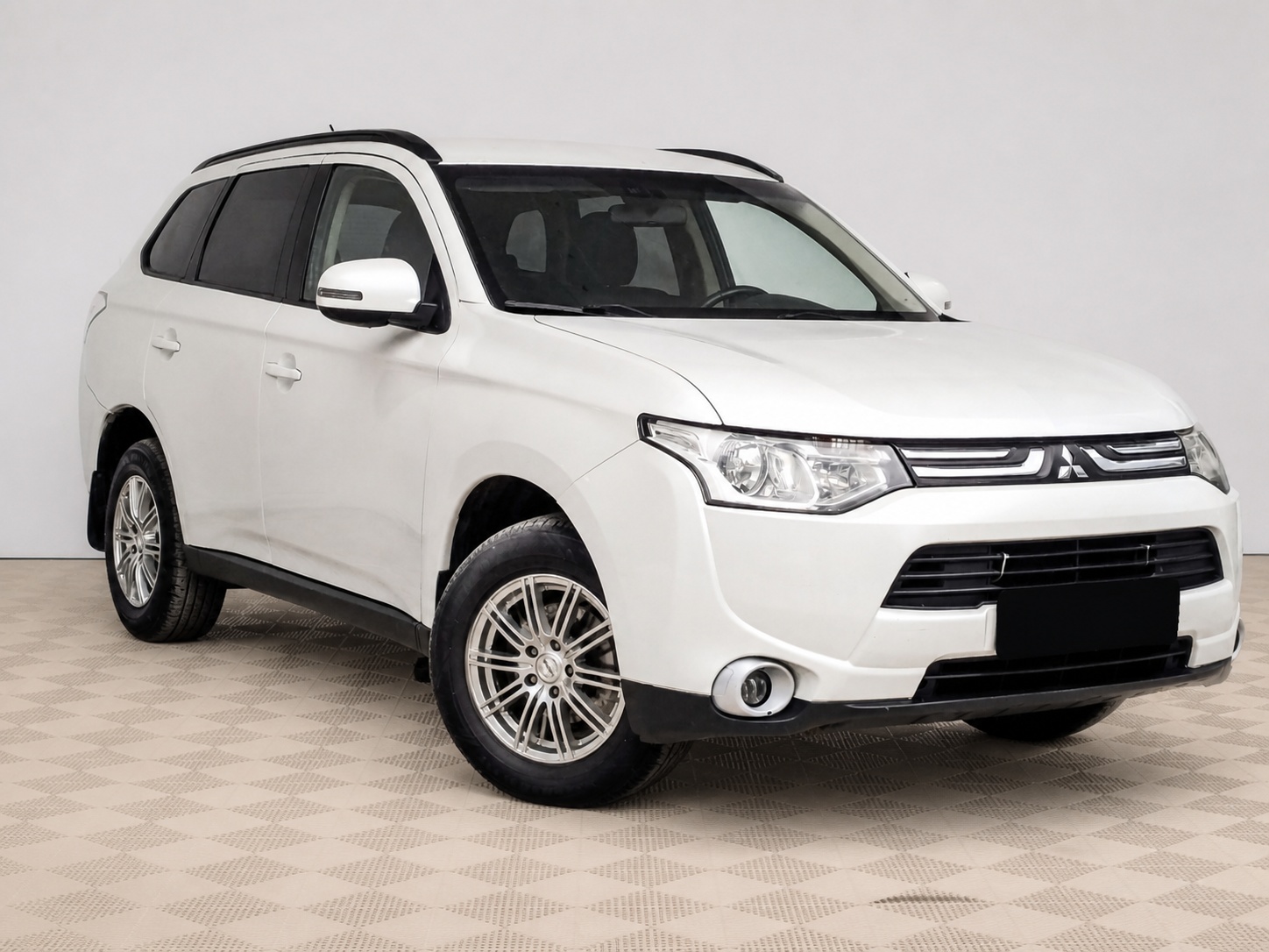 Mitsubishi - Mitsubishi Outlander, 2013