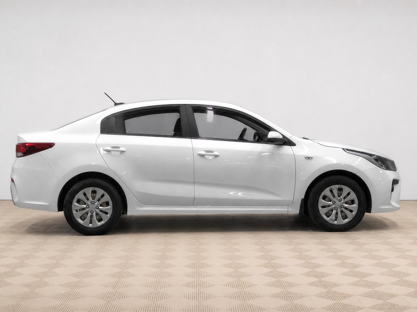 Kia - Kia Rio, 2020