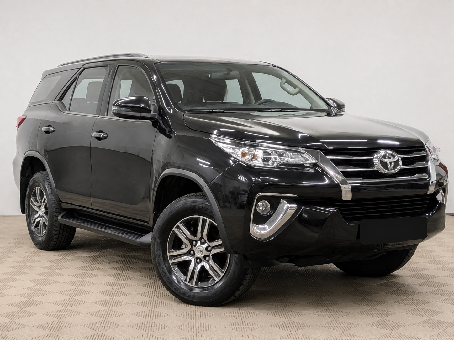 Toyota - Toyota Fortuner, 2019