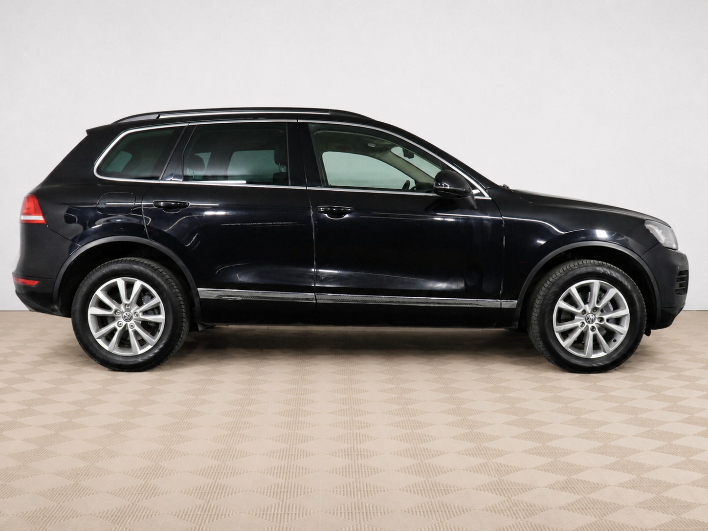 Volkswagen - Volkswagen Touareg II, 2014