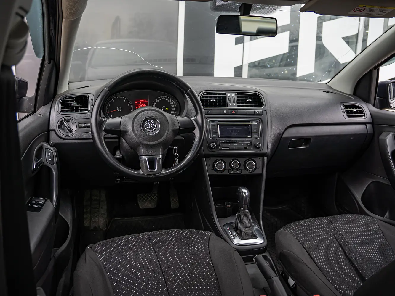 Volkswagen - Volkswagen Polo V, 2011 г.