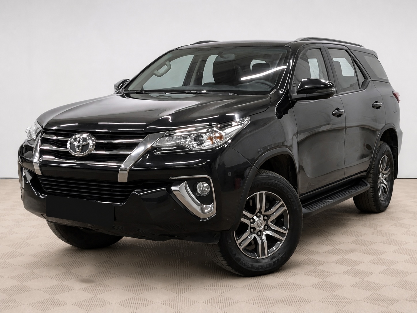 Toyota - Toyota Fortuner, 2019