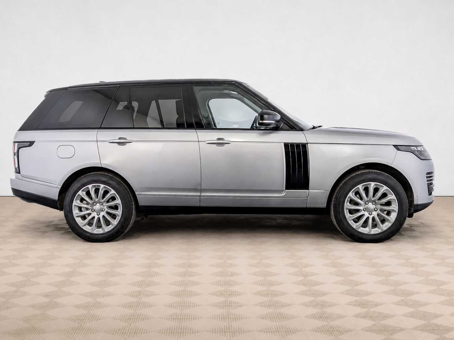 Land Rover - Land Rover Range Rover IV Рестайлинг, 2019