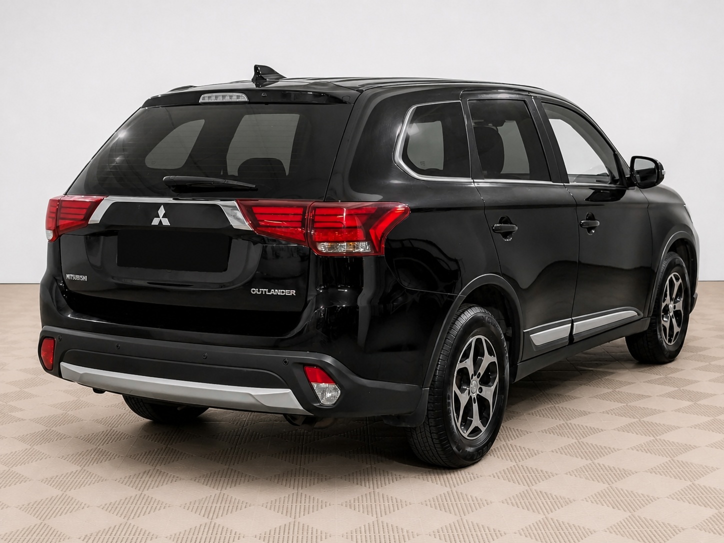 Mitsubishi - Mitsubishi Outlander, 2018