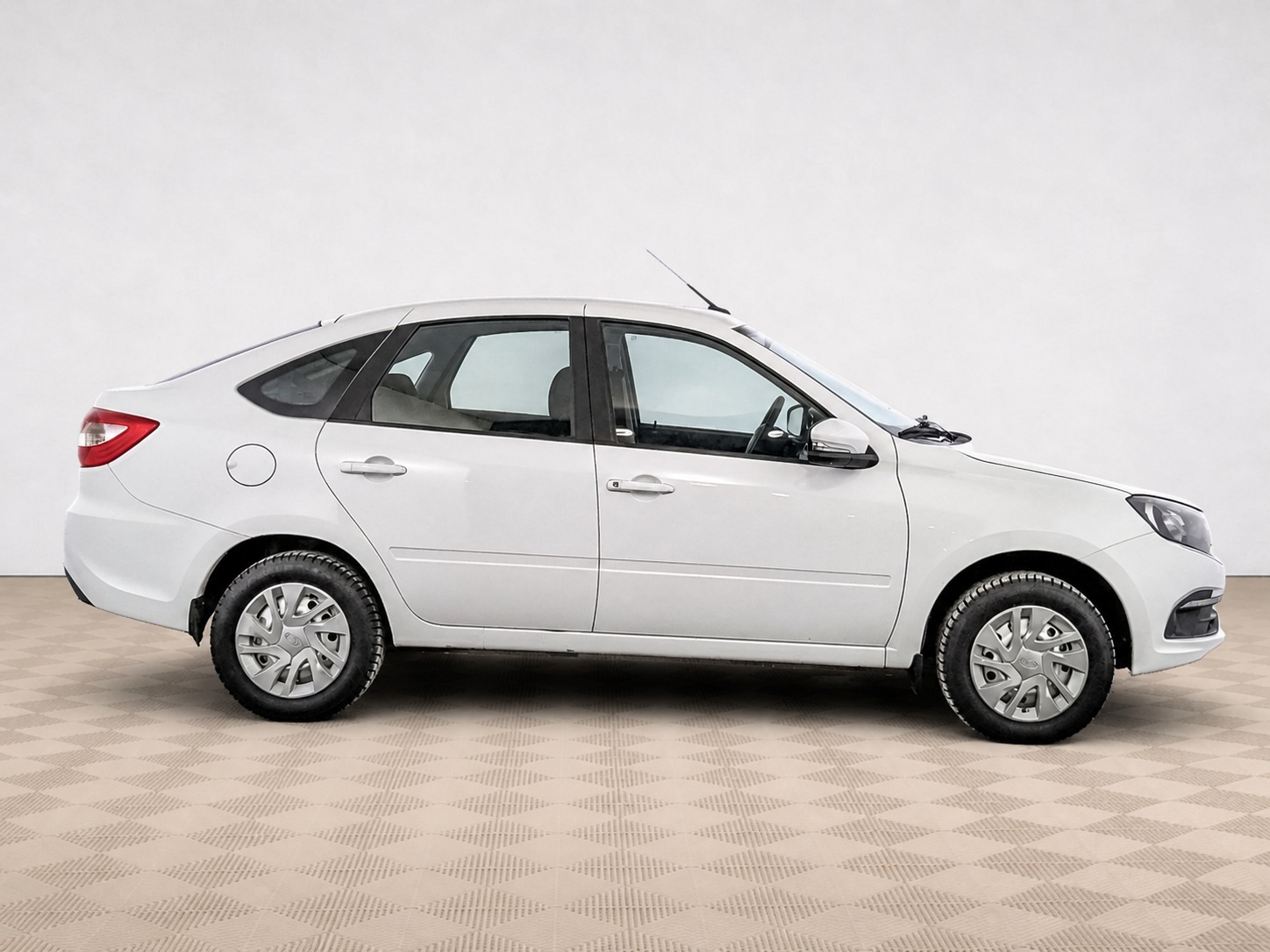 LADA (ВАЗ) - Lada Granta, 2023