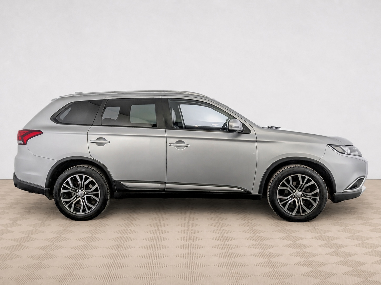 Mitsubishi - Mitsubishi Outlander III Рестайлинг 2, 2017
