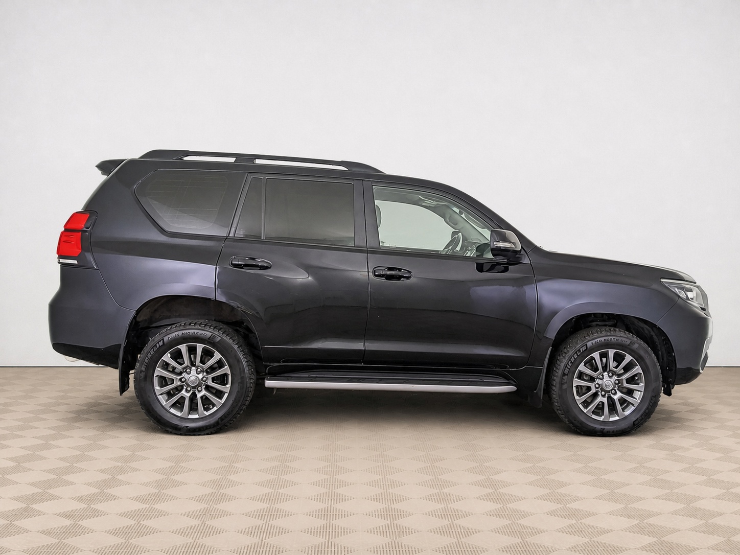 Toyota - Toyota Land Cruiser Prado, 2019
