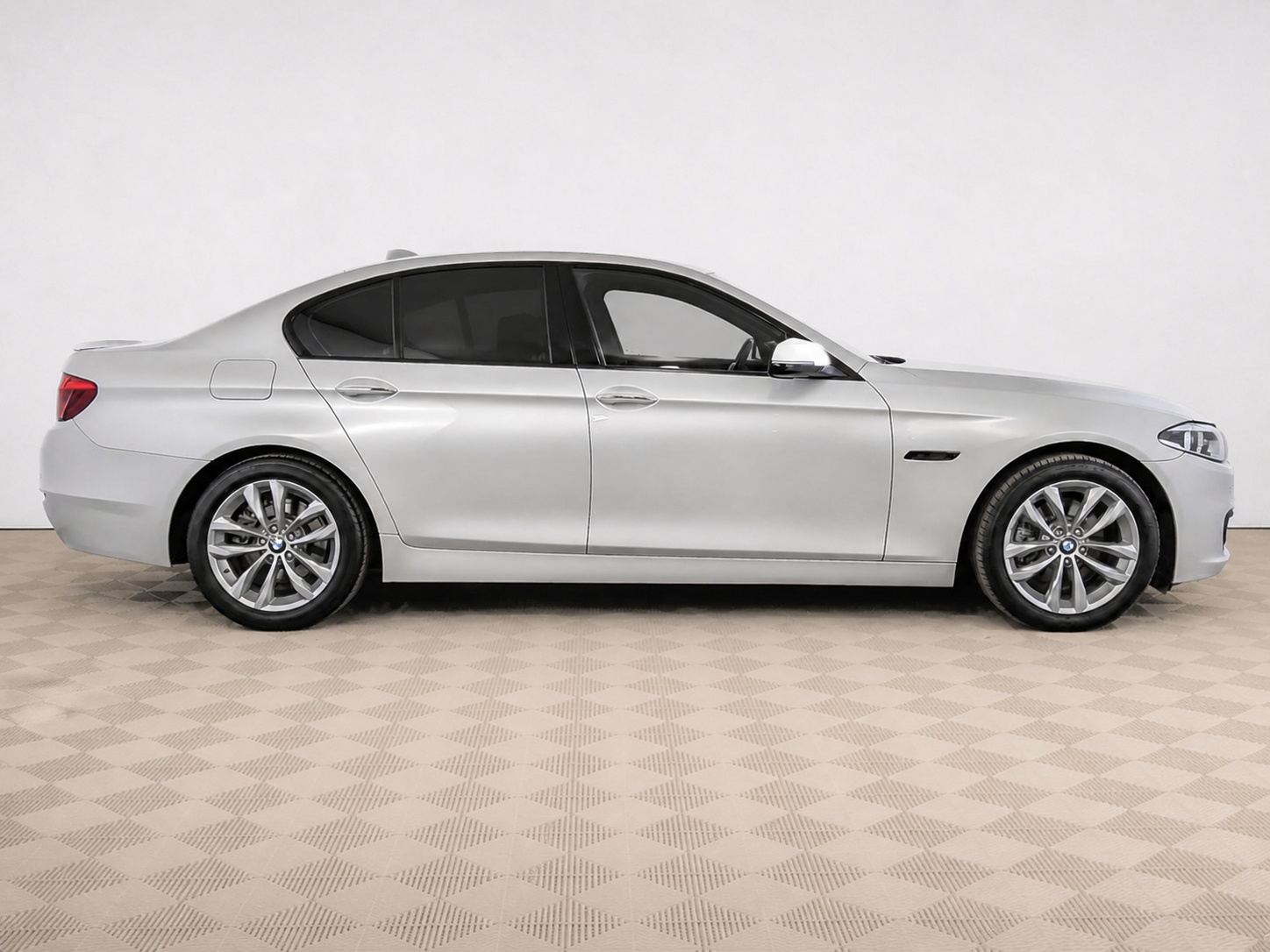 BMW - BMW 5 серии 528i xDrive VI (F10/F11/F07) Рестайлинг, 2016