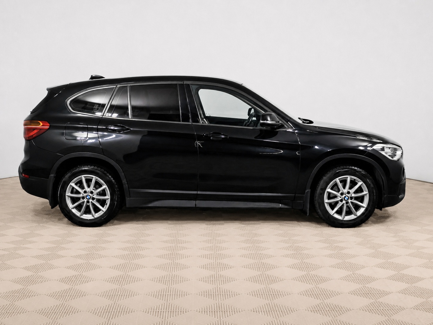 BMW - BMW X1 18d xDrive II (F48), 2017