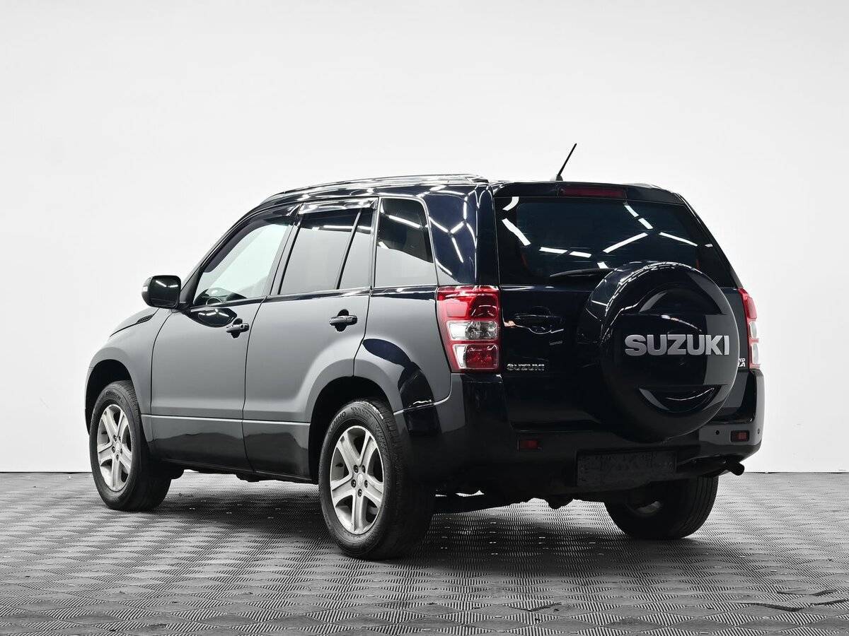 Suzuki - Suzuki Grand Vitara, 2011