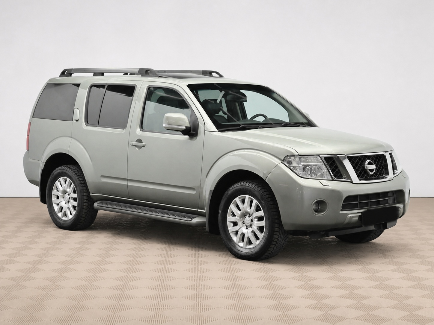 Nissan - Nissan Pathfinder, 2010