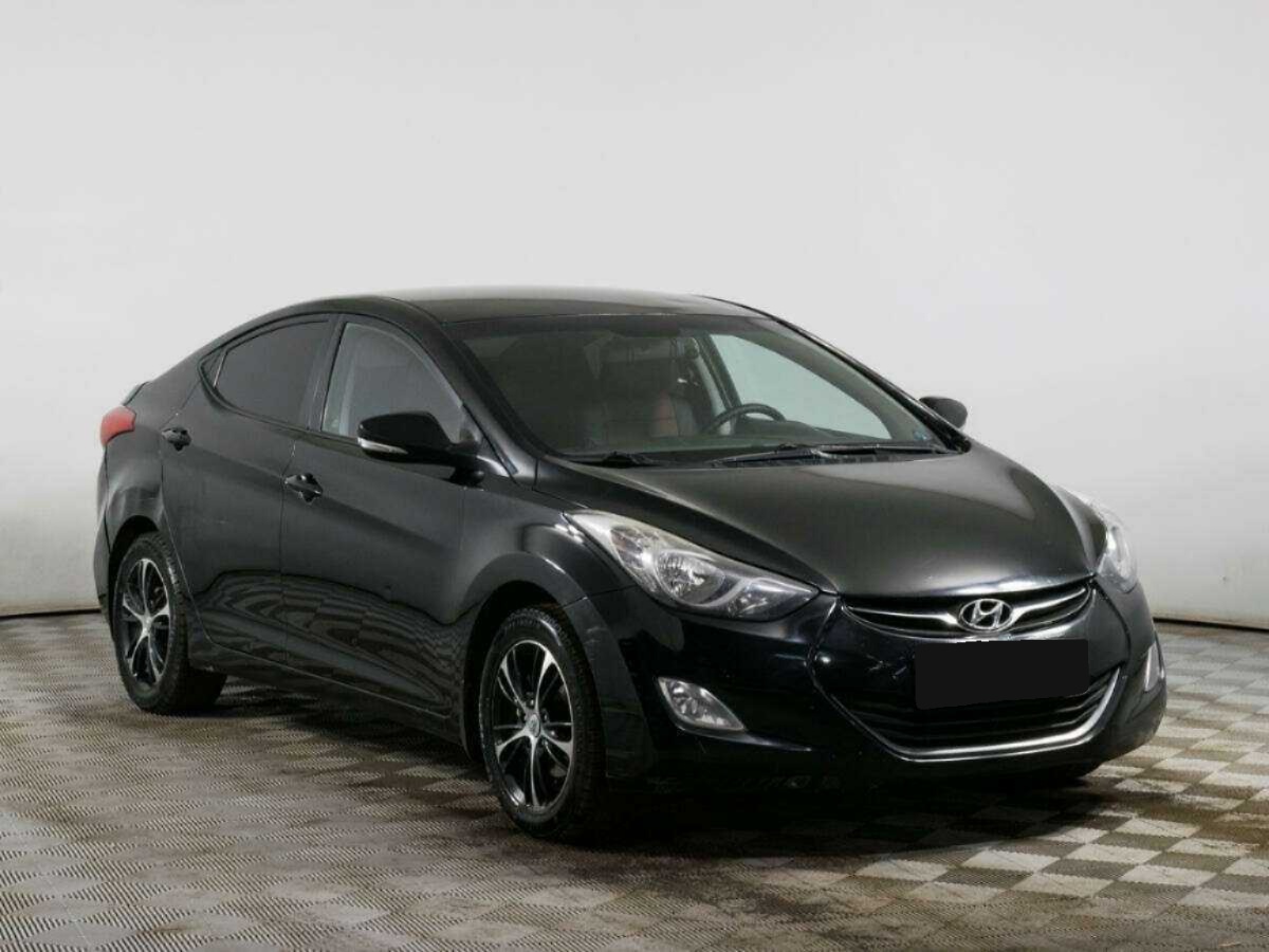 Hyundai - Hyundai Elantra, 2012