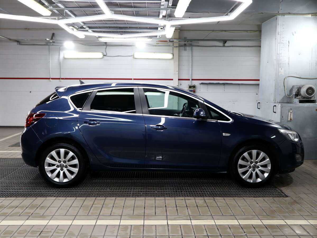 Opel - Opel Astra, 2011