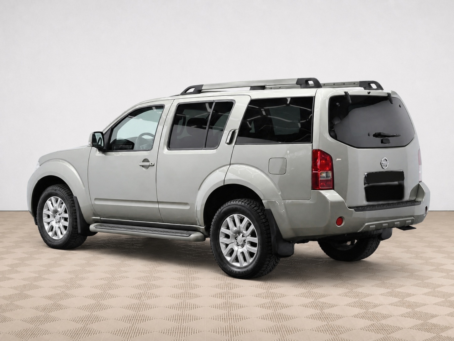 Nissan - Nissan Pathfinder, 2010