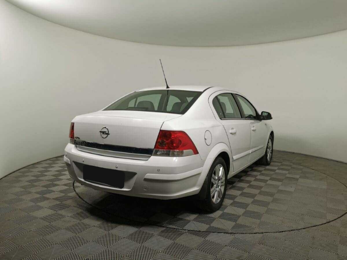 Opel - Opel Astra, 2011