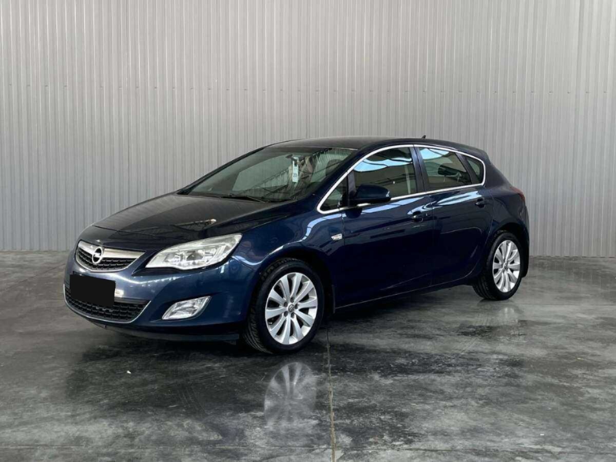 Opel - Opel Astra, 2011