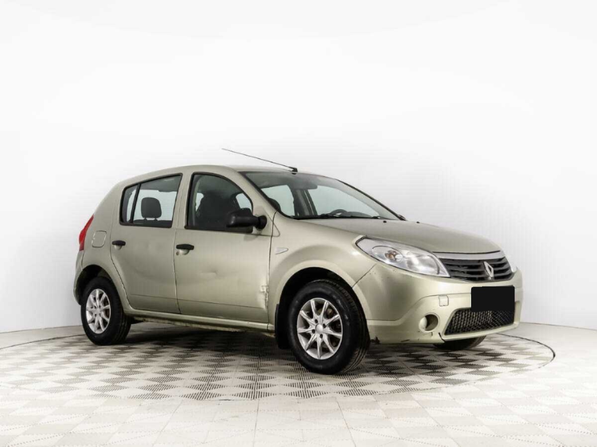 Renault - Renault Sandero, 2013