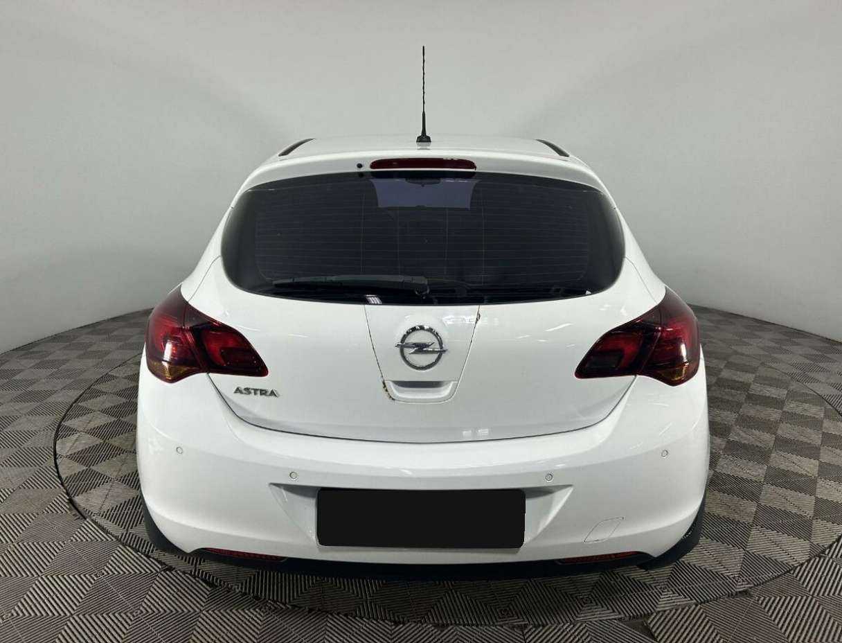 Opel - Opel Astra, 2011
