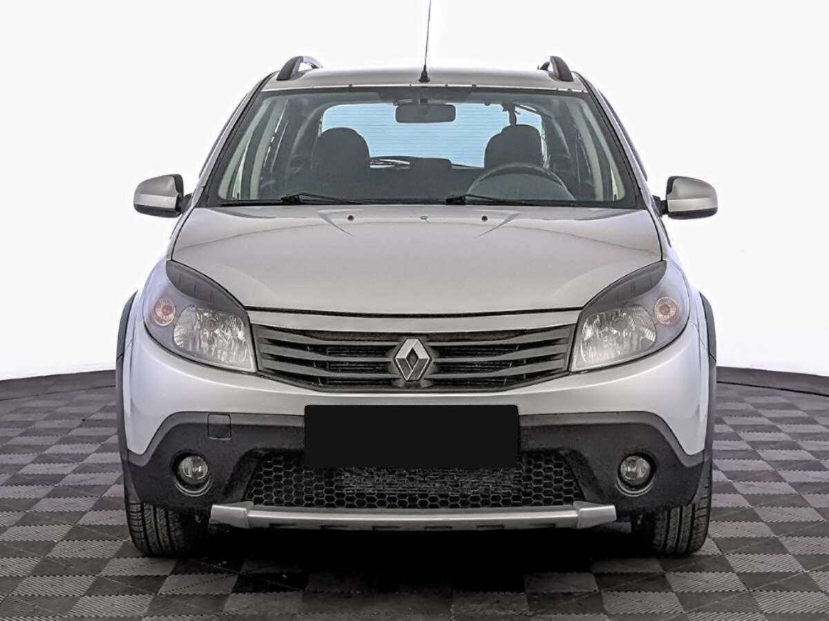 Renault - Renault Sandero, 2013